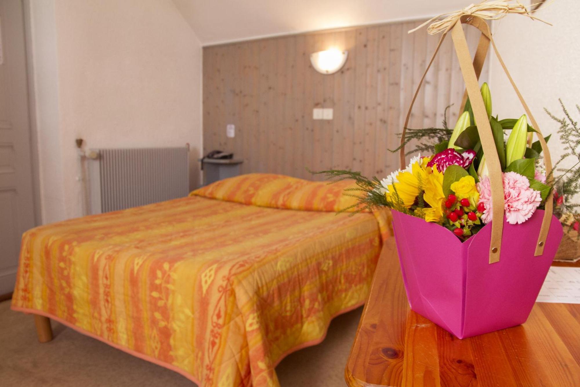 Hotel De La Grotte エクスレバン 部屋 写真
