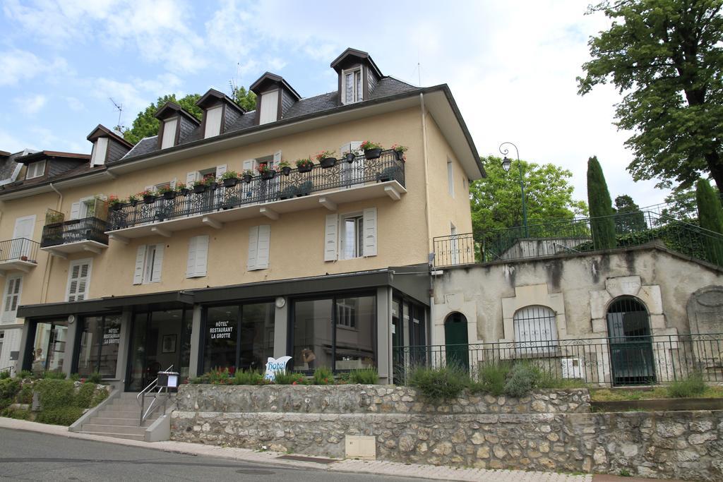 Hotel De La Grotte エクスレバン エクステリア 写真